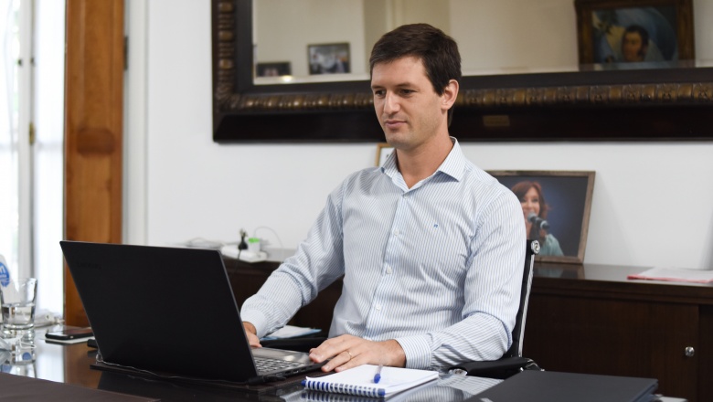 Mantegazza le pidió la renuncia al subsecretario de Salud por vacunar a su hijo