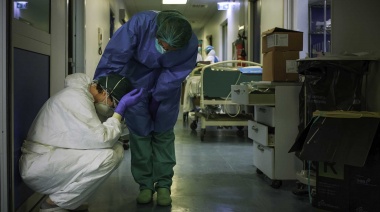 Trabajadores de la salud alertan que la suba de casos complica las condiciones laborales