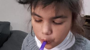Una nena de Lomas murió esperando la medicación y acusan a la obra social