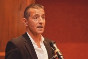 Galdurralde contra Grindetti: “Debería poner más énfasis en temas delicados del municipio”
