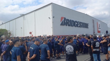 Trabajadores del neumático paralizaron la planta Llavallol de Bridgestone para repudiar despidos