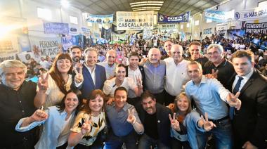 Multitudinario acto en Burzaco: Kicillof, Taiana, Cascallares y Jimena López llamaron a votar por Fuerza Patria