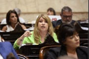 Litza: “Milei amordaza y debilita la democracia con el cierre de Télam”