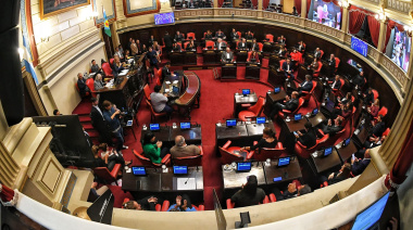 El Senado debatirá la reelección indefinida de legisladores y el endeudamiento pedido por Kicillof