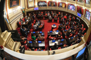 El Senado debatirá la reelección indefinida de legisladores y el endeudamiento pedido por Kicillof