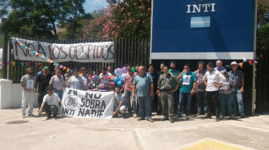 La motosierra de Milei a todo o nada contra el Estado: Denuncian que desconoce leyes