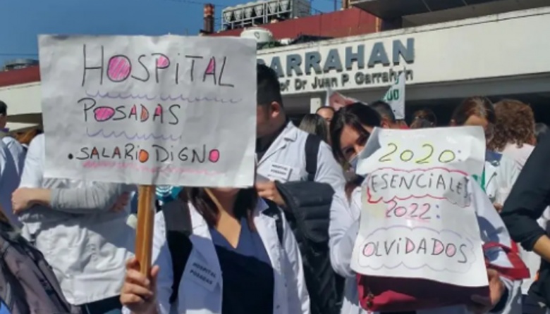 Trabajadores del hospital Posadas inician un paro de cuatro días