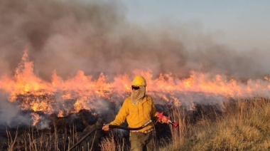 “Queremos que llegue ayuda para nuestros bomberos que no tienen nada”