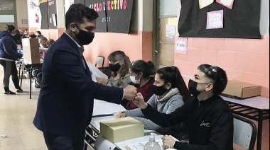 Balladares votó en Remedios de Escalada