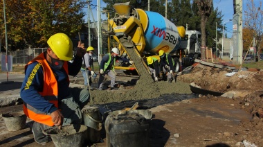 La comuna avanza con las tareas de pavimentación en Monte Grande y El Jagüel