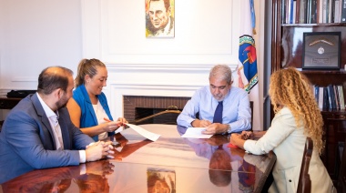 Lesci y Aníbal Fernández firmaron un convenio por el que Lomas recibirá 100 cámaras de seguridad