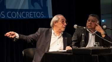 Vacarezza presenta su obra “El legado filosófico-doctrinal de Juan Domingo Perón” en Banfield