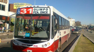 Balearon un colectivo en Villa Diamante e hirieron a una pasajera