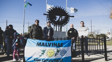 Emotivos homenajes a 40 años del hundimiento del Crucero General Belgrano