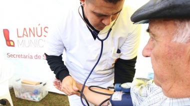 Continúan los operativos de salud y El Mercado en tu Barrio en las plazas del distrito
