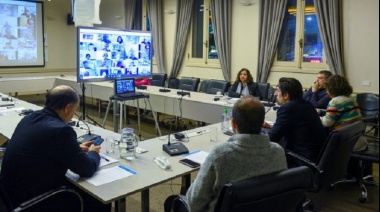 Docentes universitarios presionan para lograr una mejora en el acuerdo salarial vigente