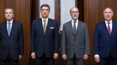 Aplausos para la Corte