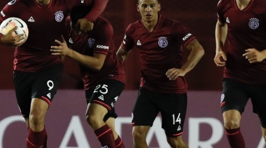 Sobre la hora, Lanús venció a San Pablo en la ida de la Copa Sudamericana