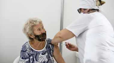 El municipio continúa con la vacunación contra coronavirus a adultos mayores