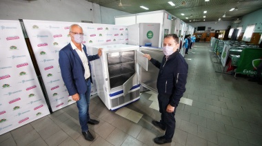 Gray presentó junto a Gollán los nuevos superfreezers para las vacunas contra el Covid-19