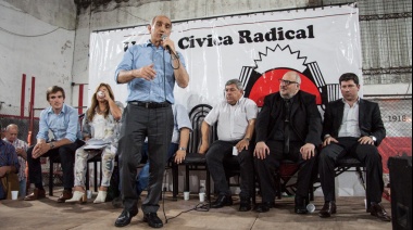 Con la presencia de Salvador, asumieron las nuevas autoridades de la UCR de la Tercera Sección