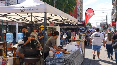 Alem peatonal: compras navideñas y visitas a la casita de Papá Noel