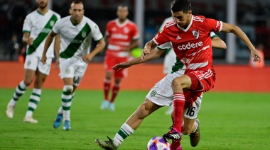 Banfield se quedó sin final: perdió 3-2 ante River y sigue sin ganar