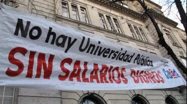 Gremios universitarios no iniciaron las clases y denuncian “histórica pérdida salarial”
