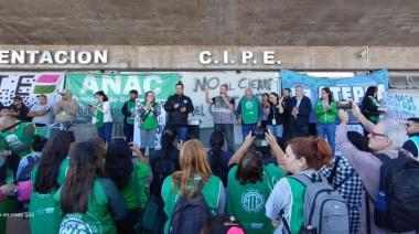 El Gobierno desregula más la actividad aeronáutica: Denuncian que “atenta contra la seguridad operacional”