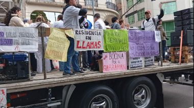 Los trabajadores de la salud se plantan ante la reforma libertaria y los bajos salarios