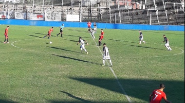 El Porvenir empató ante Español con un final polémico