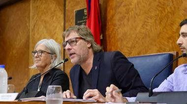 Diego Cordera: “Tenemos que ponerle un freno a la locura de Javier Milei y de Caputo”