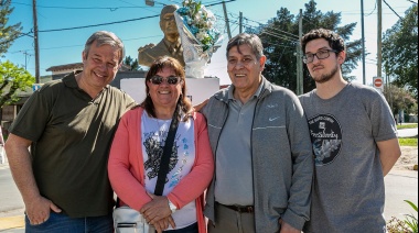 Emotivo homenaje a Juan Domingo Perón en el 128 aniversario de su natalicio