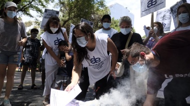 El pico de Covid-19 reavivó el malestar de los trabajadores de la salud por las condiciones laborales