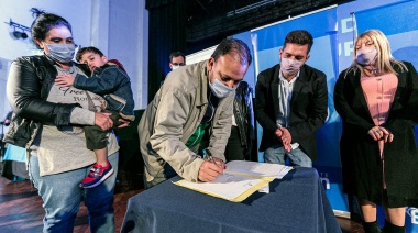 El Municipio acompañó a más de 200 familias brownianas en una nueva firma de escrituras