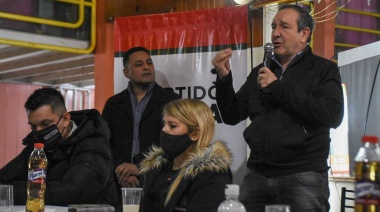 Durante la presentación de sus candidatos, el Partido Federal llamo a "construir una provincia en serio”