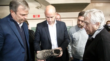 Cascallares, Fabiani y Merediz recorrieron una fábrica de calzado y visitaron el Parque Industrial