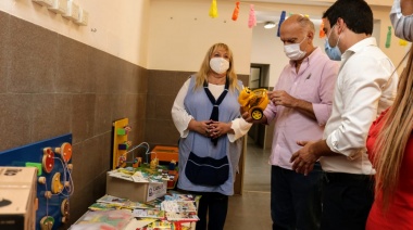 Grindetti entregó insumos a un jardín de infantes de Caraza
