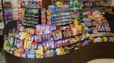 Kiosqueros advierten que en un mes los productos aumentaron 100%