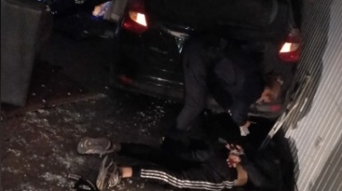 Robaron más de 200 mil pesos de una verdulería pero chocaron y fueron detenidos