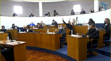 Los cruces por el dispensario de Temperley marcaron el ritmo de una nueva sesión