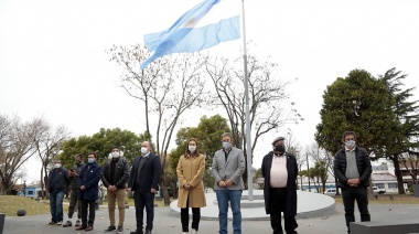Cascallares encabezó el acto por el Día de la Patria en Rafael Calzada