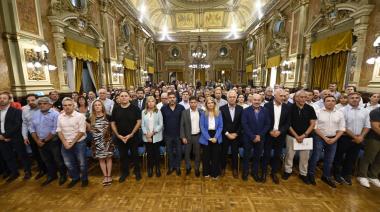 Kicillof anunció que denunciará penalmente a Milei al que tildó de “responsable del narcotráfico”