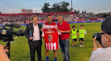Javier Zanetti fue homenajeado en Talleres