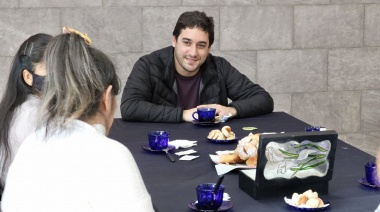 "Los que gobiernan nos mienten en la cara y cierran escuelas”