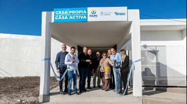 Cascallares, Magiotti y Fabiani inauguraron un complejo de viviendas para adultos mayores