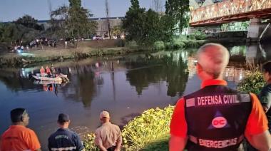 Tragedia en Lanús: fue a buscar la pelota, se cayó al Riachuelo y murió ahogado