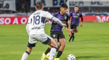 Banfield fue "devorado" por el Lobo en El Bosque