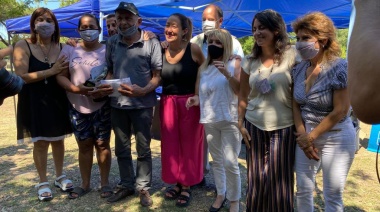 Lesci encabezó una entrega de anteojos y firmó un convenio con Desarrollo Social