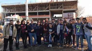 Cascallares recorrió la obra del Instituto de Formación Docente Nº 41